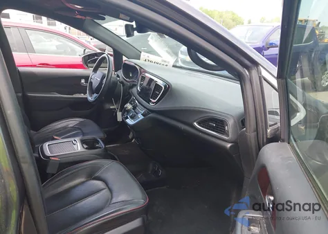 2019 Chrysler Pacifica 35Th Anniversary Limited from USA, damaged, VIN 2C4RC1GG4KR746211